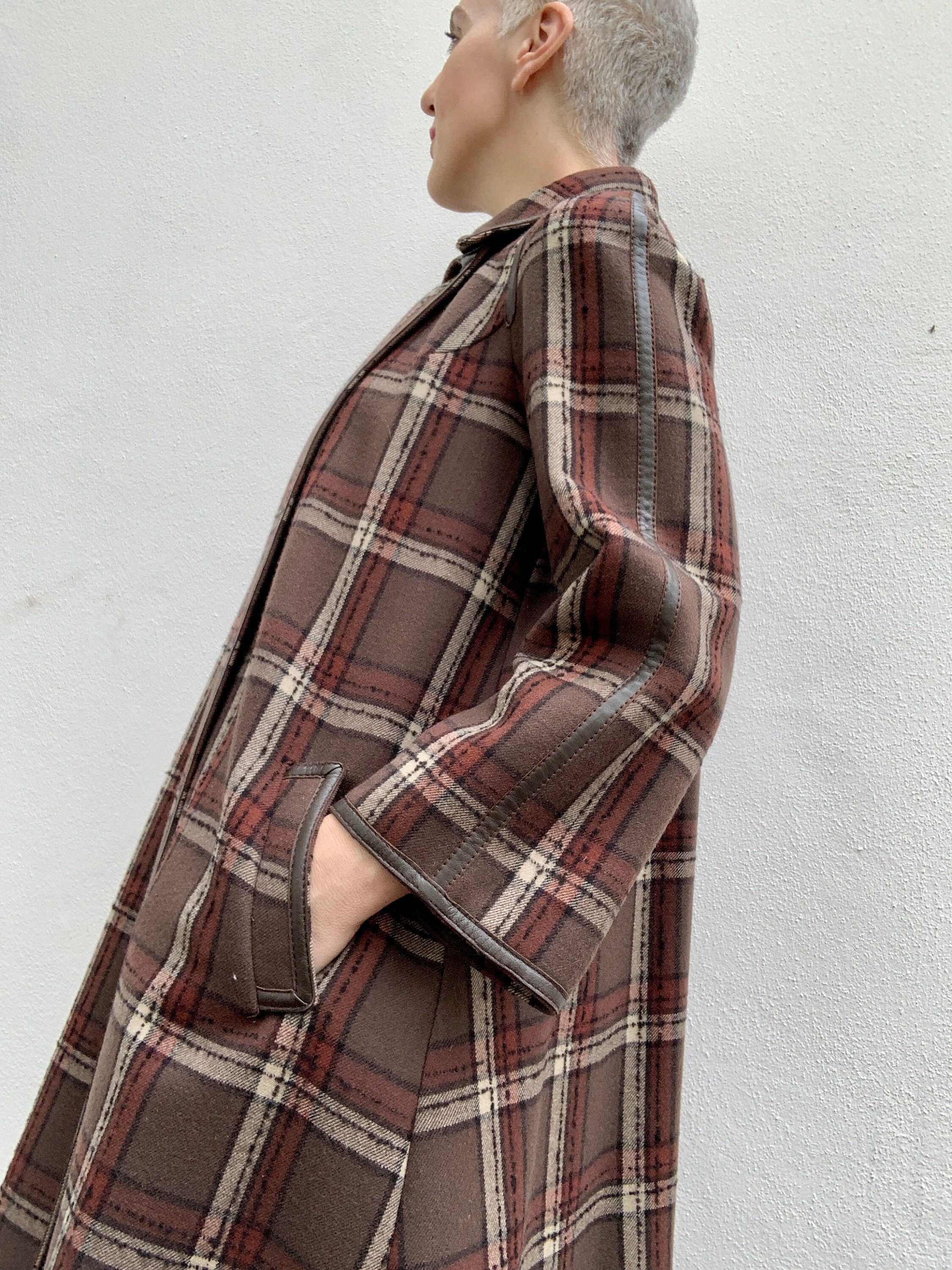 Image of Vintage Baccarat Wool Swing Coat in Brown, Copper & Ivory Check Print - Fits Uk(Us