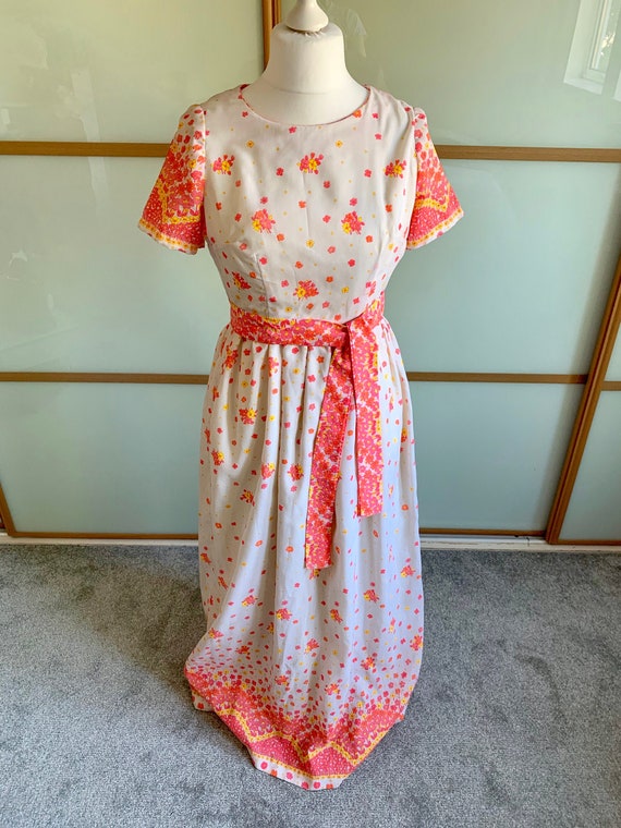 Vintage 1970s maxi length cotton dress