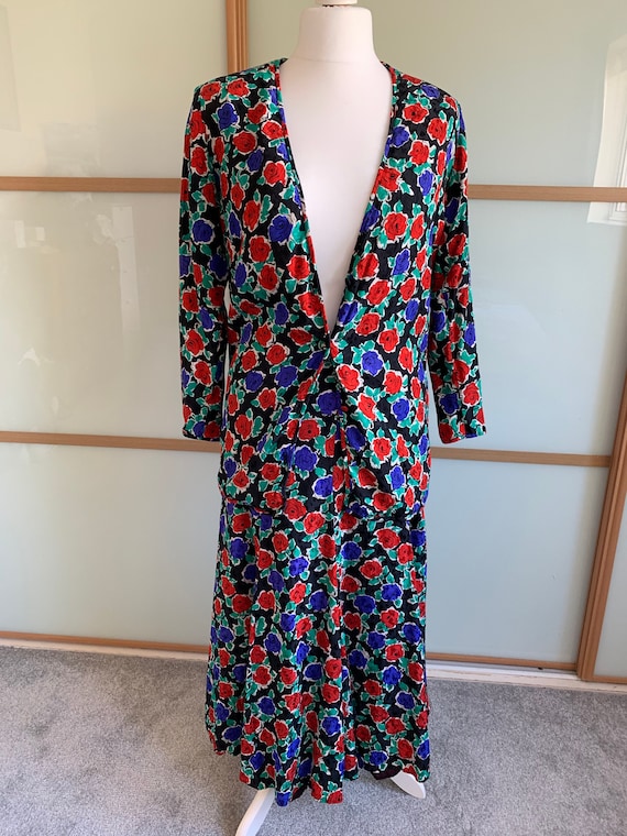 Vintage 1990's Caroline Charles pure silk floral t