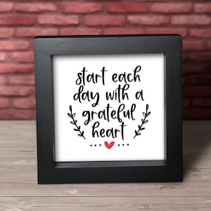 Grateful Heart Sign, Small Wood Sign, Inspiration Sign, Tiered Tray Sign, Tiered Tray Decor, Shelf Sitter, Wood Sign, Small Sign