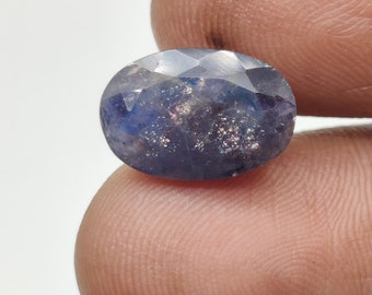 Pierre de soleil iolite naturelle, pierres précieuses d'iolite injectées de sang non traitées. Belle pièce pour la fabrication de bijoux, 14 × 9,5 × 7 mm, 5,85 carats