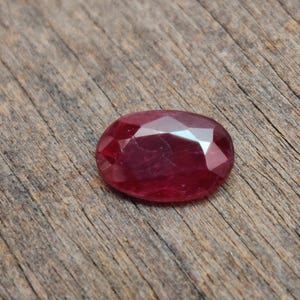 Burmese Red Spinel Gemstone, natural Burmese  Spinel Gemstone,  Faceted Spinel For Jewelry Making, 11.5×7.7×4.8 mm, 4 Carats