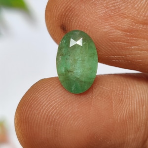 Natuurlijke Zambiaanse smaragd edelsteen, gefacetteerde groene smaragd edelsteen, onbehandeld smaragd cadeau, 11,5 x 7,5 x 4,7 mm, 2,55 karaat