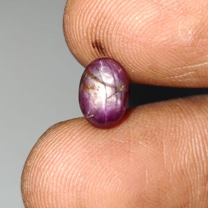 Natuurlijke rode sterrobijn cabochon, onbehandelde losse sterrobijn edelsteen, Indiase sterrobijn cabochon, 8,67 x 6,3 x 5,54 mm, 3,65 karaat