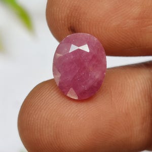 Natürlicher roter Rubin Edelstein, unbehandelter Rubin Edelstein, afrikanischer Rubin, facettierter Rubin für die Schmuckherstellung, 11.8x9.5x5.8 mm, 7.1 Karat