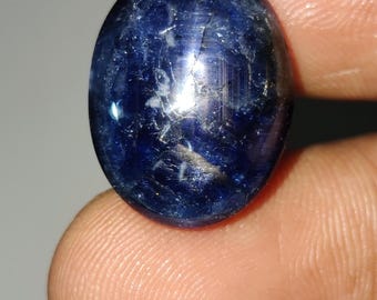 Saphir Bleu Naturel Du Myanmar Non Chauffé - 5.89 Carats, Dimensions 11x9 Mm - RARE