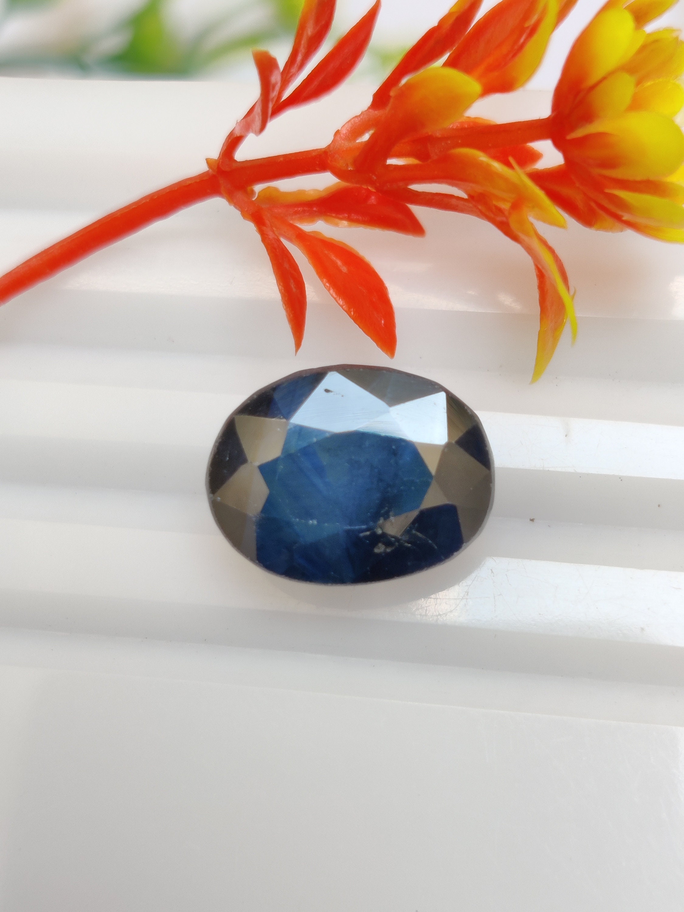SAPHIR BLEU VERT D'AUSTRALIE : 5.5 mm x 4 mm
