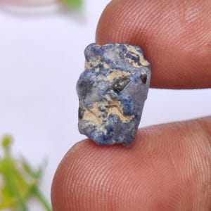 Natural Kashmir Blue Sapphire Raw, Rare Indian Kashmir Blue sapphire Rough Stone, Sapphire Raw for Healing, 14×11.8×10.6 mm, 14.90 Carats