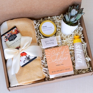 Mother's Day Gift Basket | Teacher appreciation gift | Nurse Appreciation Gift | Self Care Gift Box, Care Package,  Mom Gift | Teacher Gift