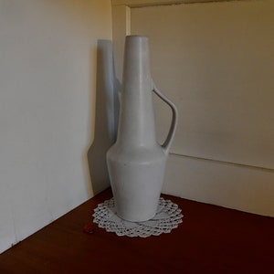 Vase à poignée Steuler 4322/2 en céramique / blanc mat / 30 cm de haut / années 60 / Mid Century / West German Pottery / vintage / rétro / décoration de la maison