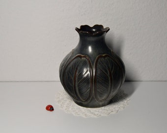 Vase aus Keramik von Hutschenreuther / Design: Hans Achtziger / Blütenform / 15cm hoch / Vintage / Retro / Tischdeko / Wohndeko