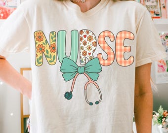 Bloemen verpleegkundige coquette png, verpleegkundige bloemen png, verpleegkundige png, verpleegkundige leven png, verpleegkundige sublimatie ontwerp, verpleegkundige shirt png, trending verpleegkundige png