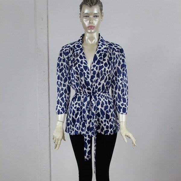 Leopard Print Bluse 90er Jahre blau weiß Animal Print Shirt Bluse Krawatte Taille Button up 3/4 Ärmel Top Kragen V-Ausschnitt Gepard Vintage DEADSTOCK L