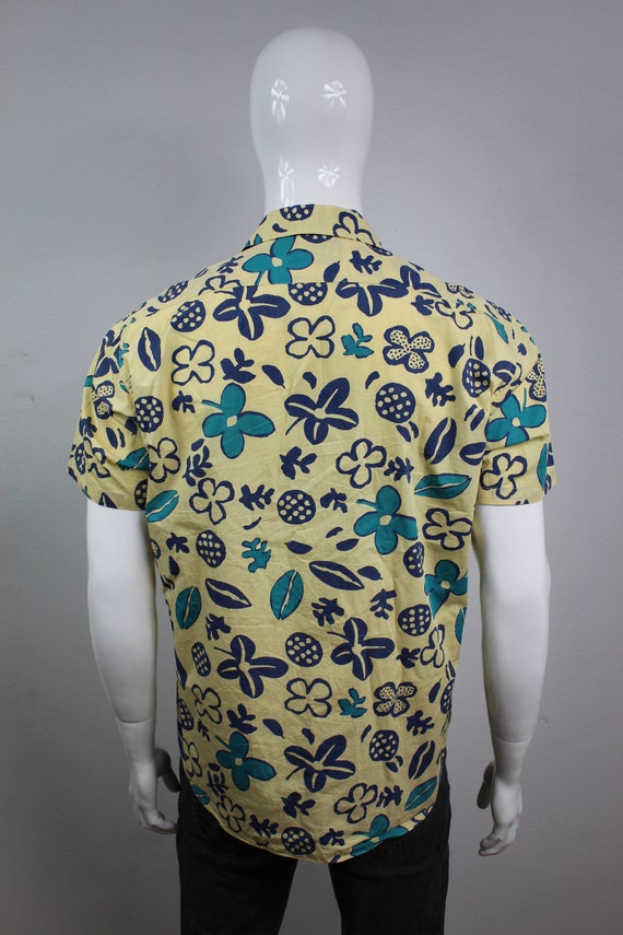 90s Y2K Beige and Blue Hawaiian Print Shirt/ Bota… - image 5