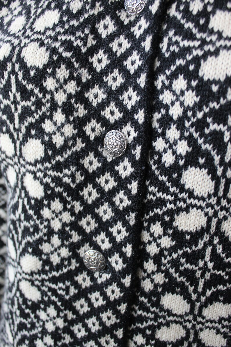 Wool Cardigan 80s Nordic Wool Black White Fair Isle Sweater Button up Vintage Knitwear Classic Geometric Print 1980s Warm Winter Pullover S image 4