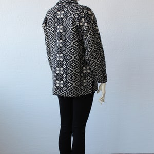 Wool Cardigan 80s Nordic Wool Black White Fair Isle Sweater Button up Vintage Knitwear Classic Geometric Print 1980s Warm Winter Pullover S image 6