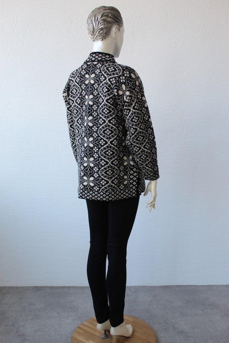 Wool Cardigan 80s Nordic Wool Black White Fair Isle Sweater Button up Vintage Knitwear Classic Geometric Print 1980s Warm Winter Pullover S image 6