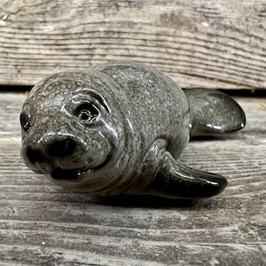 Polyresin Grey Florida Manatee Refrigerator Magnet