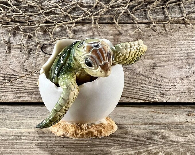 Large “Climbing” Green Sea Turtle Hatchling Polyresin Figurine