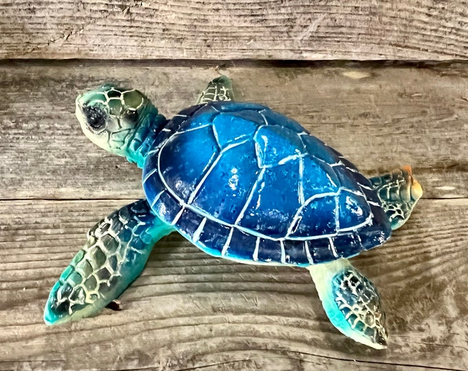 Polyresin Blue Medium Sea Turtle Figurine