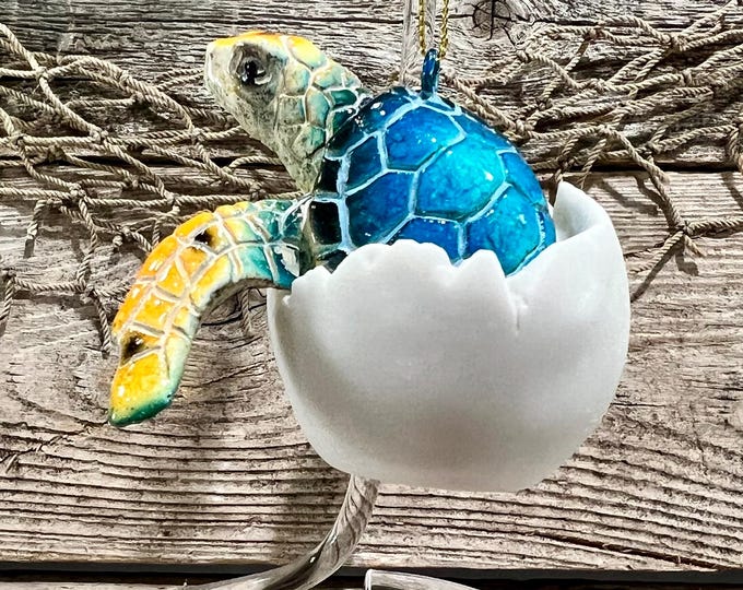 Baby Sea Turtle Ornament Climbing Blue Hatchling Figurine Polyresin Coastal Beach Decor