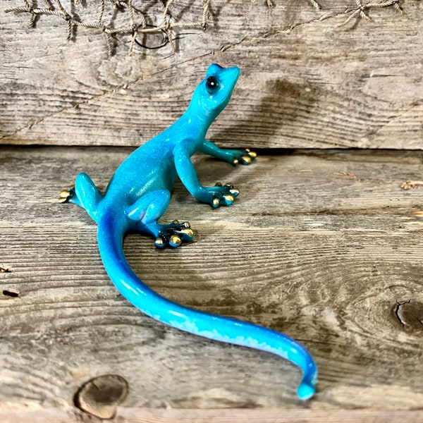 Polyresin Turquoise Gecko Tabletop Figurine