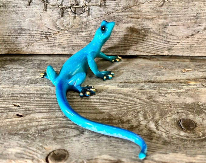 Polyresin Turquoise Gecko Tabletop Figurine