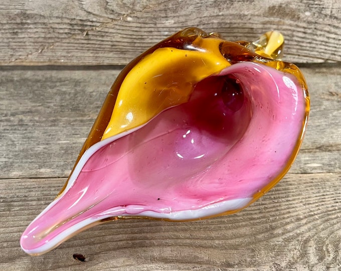 Beautiful Realistic Nature-Inspired Conch Shell with Pink Interior Coastal Hand-Blown Glass Tabletop Sculpture