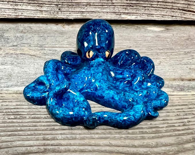 Miniature Blue Resin Octopus Figurine: Coastal Sea Life Decor