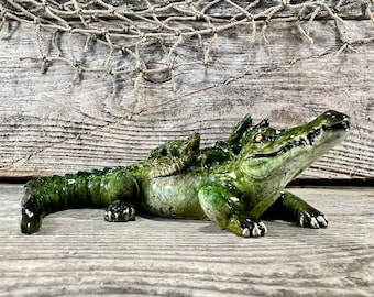 Miniature Mother Alligator with Three Hatchlings Polyresin Figurine
