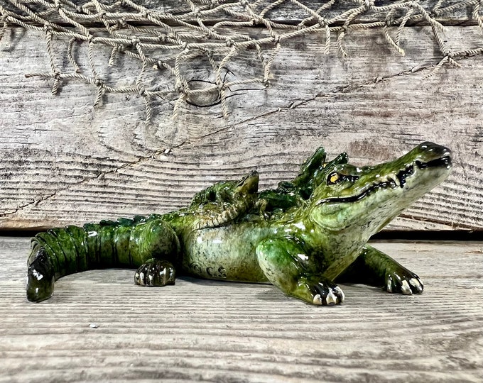 Miniature Mother Alligator with Three Hatchlings Polyresin Figurine