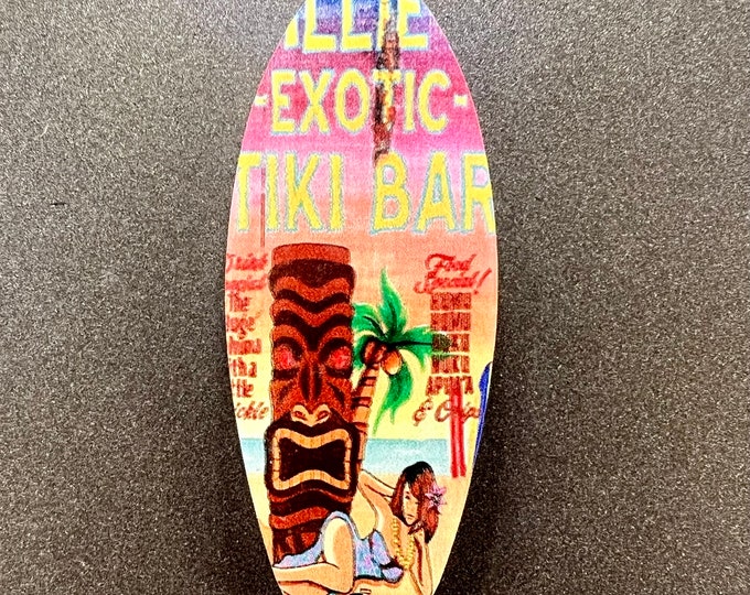 Retro Vintage-Look “Tiki Bar” Advertisement Surfboard-Shaped Ceramic Refrigerator Magnet
