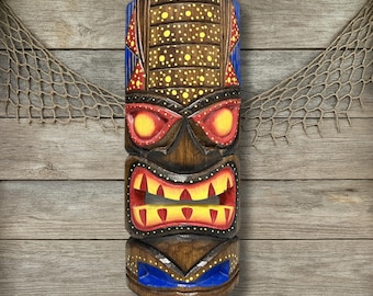Hand Painted Tiki Mask: Wooden Guardian Spirit Tribal Wall Art