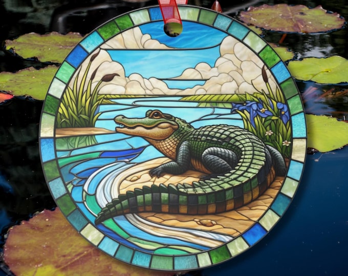 Suncatcher-Inspired Alligator Ornament Metal Coastal Decor Gift for Wildlife Lovers Christmas Car Mirror Desk Ornament with Hanging Ribbon