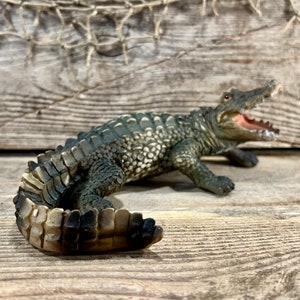 Unique Florida American Alligator Han-Painted Resin Tabletop Figurine Gift for Gator Lover