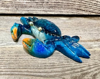 Miniature Resin Blue Crab Figurine: Nautical Coastal Decor
