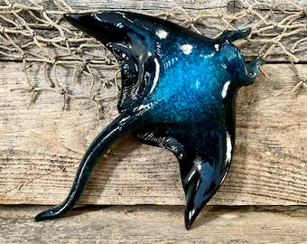 Polyresin Blue Manta Ray Tabletop Figurine (and Wall Hanging)