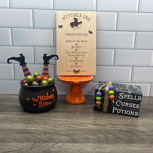 Halloween Tiered Tray Decor, Halloween home decor, fall tiered tray, fall home decor, Halloween tiered shelf decor, mini Halloween wood sign