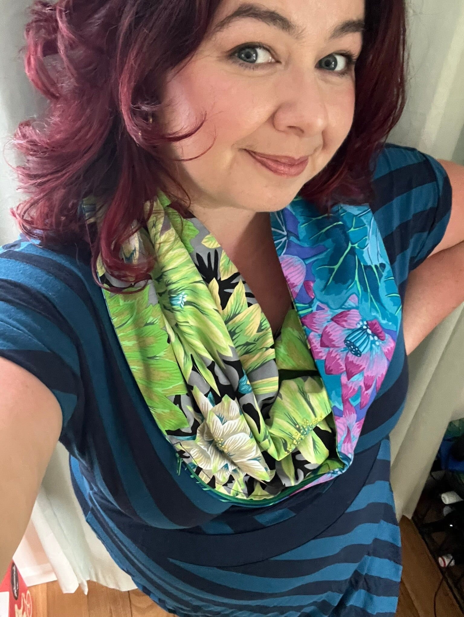 Scarf art outlet