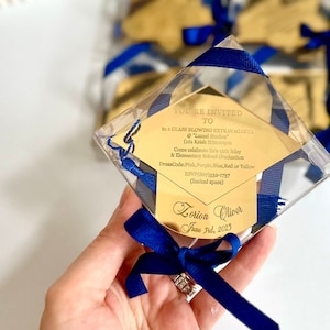 Imán de invitación de graduación personalizado, gorro de graduación, clase de 2024, regalos de graduación para ella, graduación universitaria, favores de fiesta de graduación