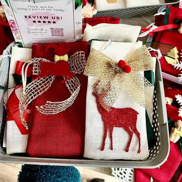 Merry Christmas Gift Bags, Christmas Family Gift, Xmas Sack, Christmas Decor, Christmas Treat Bag, Holiday Decor, Noel Gift, Xmas Stocking