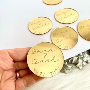 Etiqueta de espejo acrílico grande, 2 pulgadas 5 cm, etiqueta de regalo personalizada, guardar las etiquetas de fecha, ficha de recepción, etiqueta de boda personalizada, etiqueta de lujo, encanto de pastel