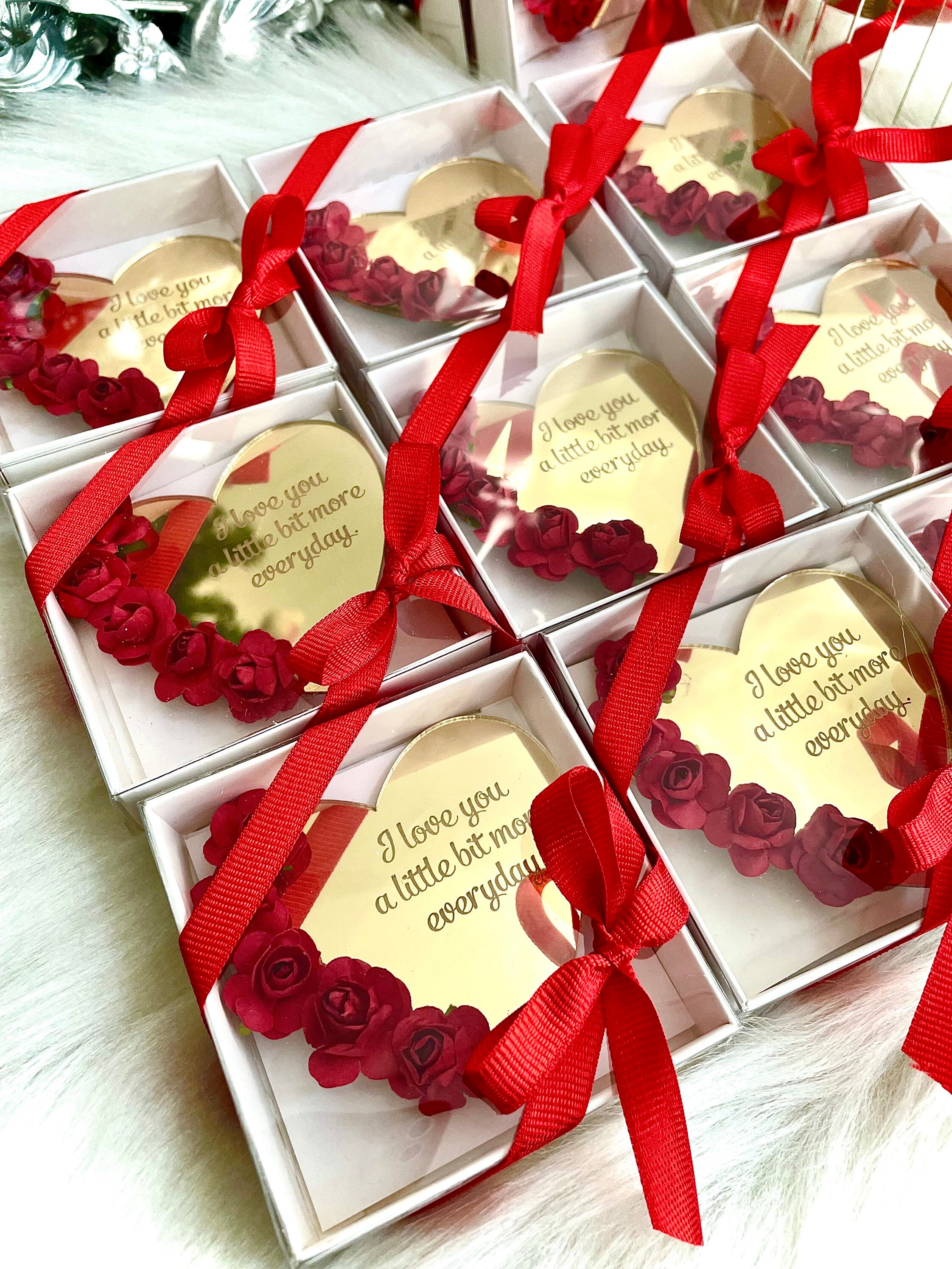 Heart Shape Wedding Acrylic Mirror Favors, Save the Date Magnet, Wedding Guest Gift, Valentines Day Gift, Personalized Gift, Wedding Gifts