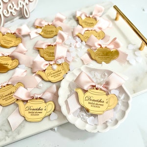 Etichette personalizzate per specchi da festa del tè, etichette per spose, ciondoli per festa del tè per ragazze, etichetta per addio al nubilato, etichetta regalo in acrilico per teiera, etichetta con nome, etichetta decorativa per festa del tè