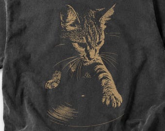 Camiseta de gato DJ, camiseta de gato con disco de vinilo vintage, camiseta de música de gato, camiseta de gato genial, regalo para amantes de la música retro, regalo para amantes de los gatos