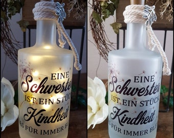 Lichtflasche Leuchtflasche Dekoflasche Dekoration mit Spruch Schwester Bruder Kindheit Geschwister Familie mit Geschenkbeutel