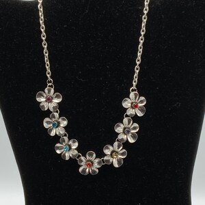 Gorgeous silver tone necklace with roses and rhinestone. image 4