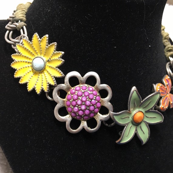 Vintage Lia Sophia Multicolored Fl Necklace - Lia Sophia Flower Pendant Vintage Lia Sophia Multicolored Fl Necklace - Lia Sophia Flower Pendant
