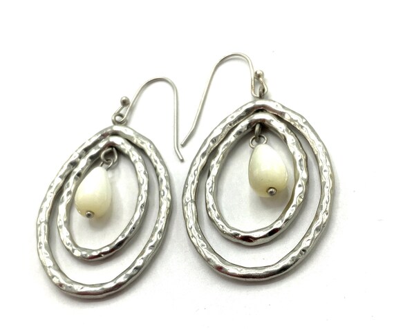Gorgeous collectible  nickel tone earrings with a… - image 7