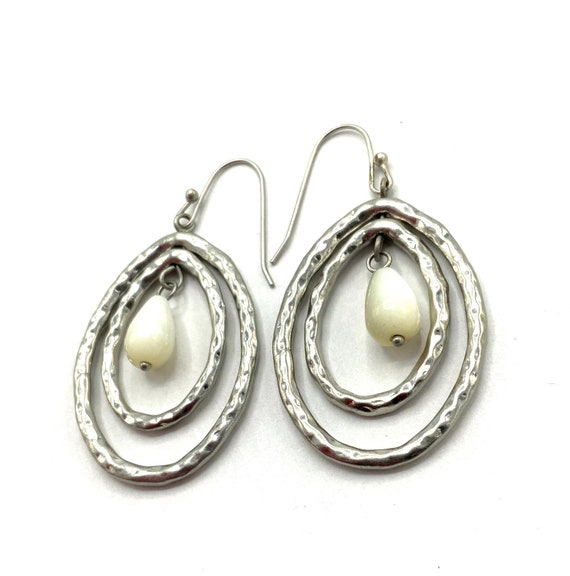 Gorgeous collectible  nickel tone earrings with a… - image 6